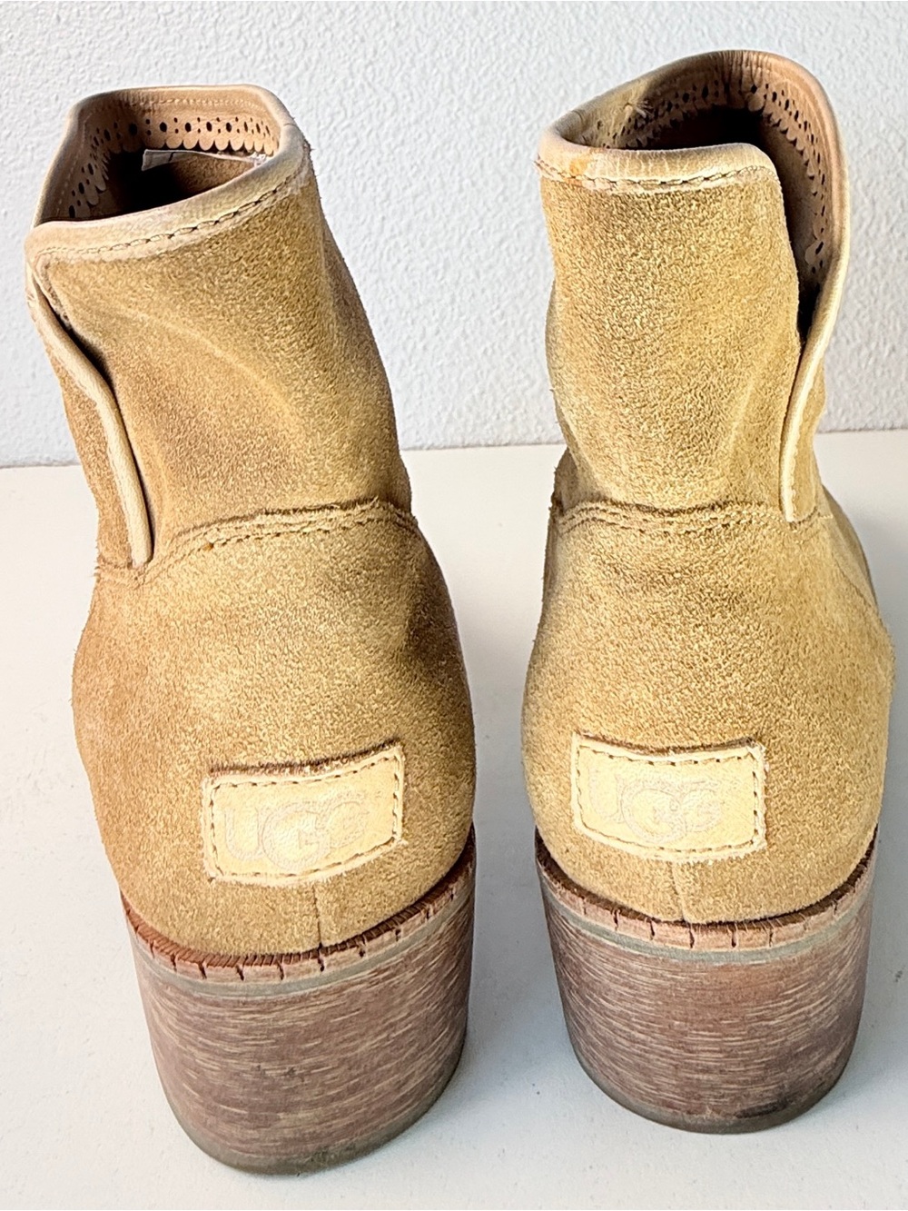 UGG Suede Ankle Boots Womens 11 Tan Block Heel Comfort Booties Winter Boots Cute - Picture 4 of 15